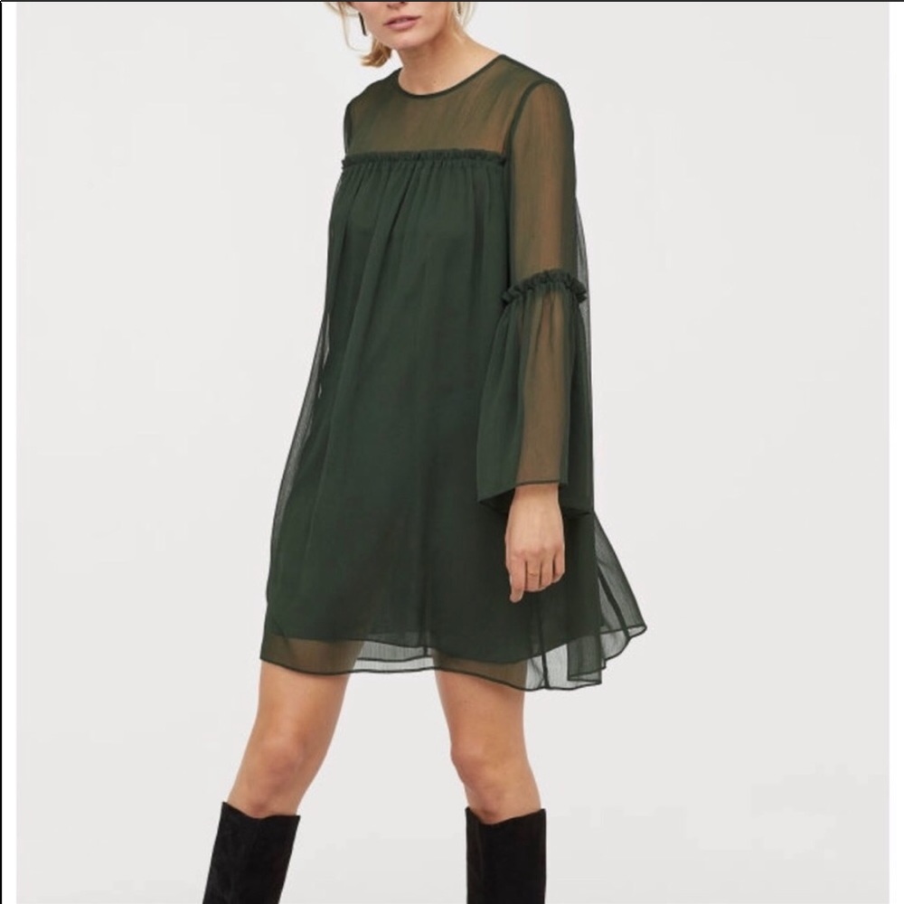 NWT H&M green chiffon long sleeve dress